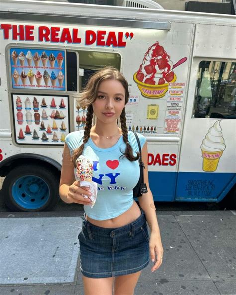 sophie mudd age|Sophie Mudd Biography: 10 Things About The Instagram Star